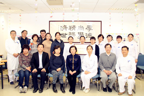 牙体牙髓科通过“北京大学模范职工小家”验收_副本.jpg 牙体牙髓科通过“北京大学模范职工小家”验收_副本.jpg