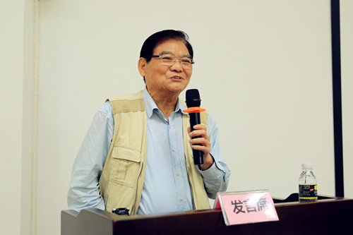 2-马绪臣教授作为老专家队队长发言.jpg 2-马绪臣教授作为老专家队队长发言.jpg